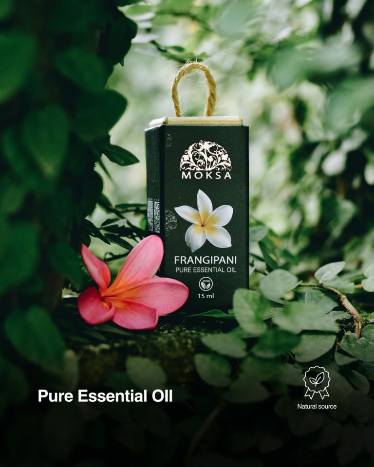 moksa essential oil frangipani